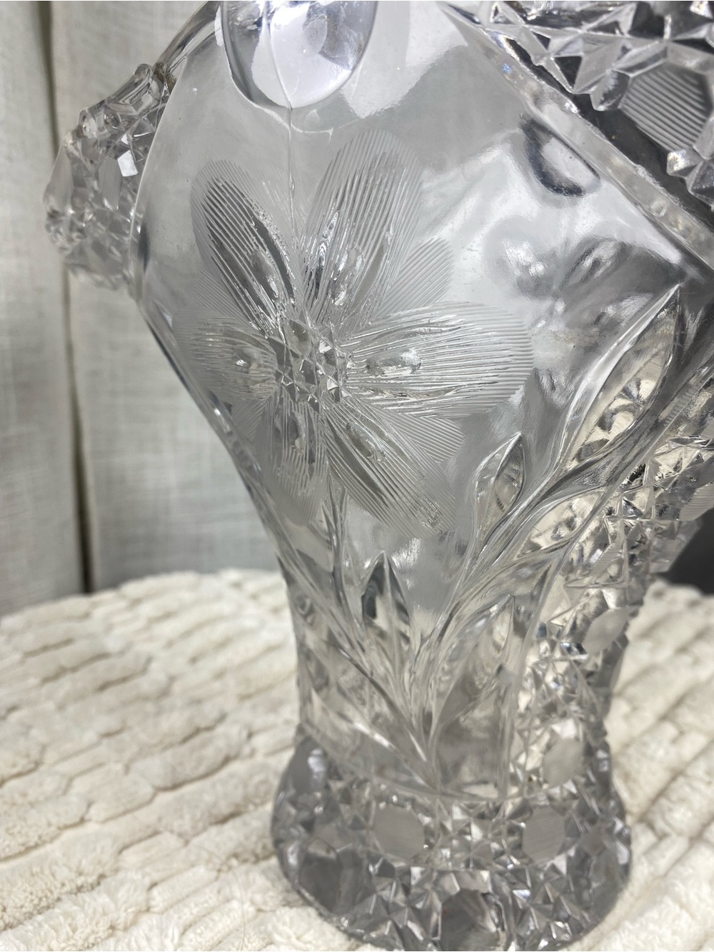 Vintage Crystal Glass Bride’s Basket Vase Flower Etched Starburst Base 11.5” - Picture 9 of 14